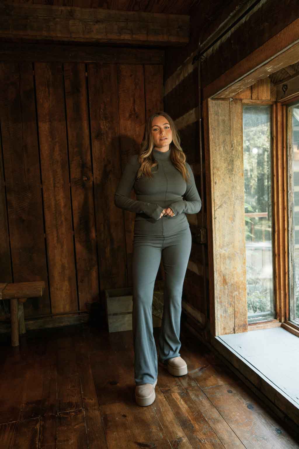 Ribbed Mock Neck - Town & Country