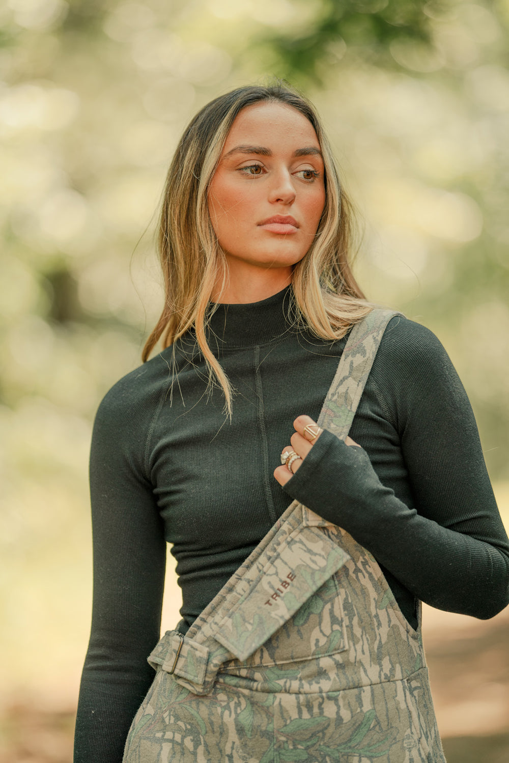 Highlands Mock Neck